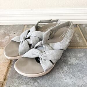 Clarks Cloudsteppers Sandals Womens 11 Gray Bow Comfort Slingback